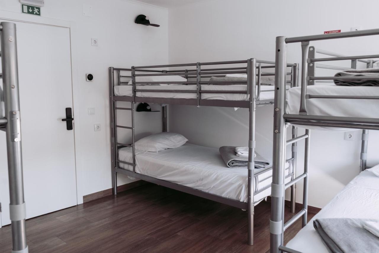 Middle Point Hostel Sardoal Екстериор снимка