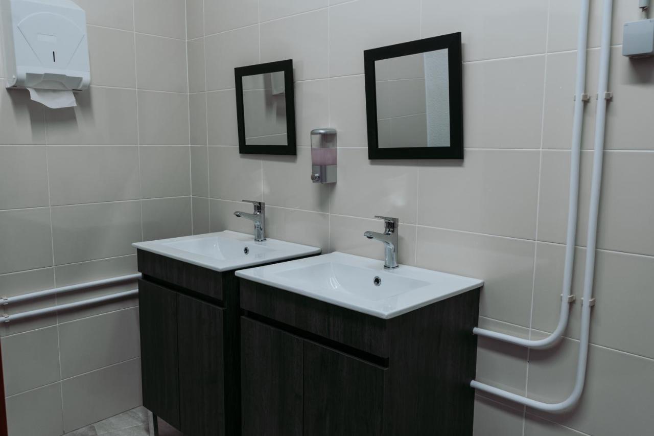 Middle Point Hostel Sardoal Екстериор снимка