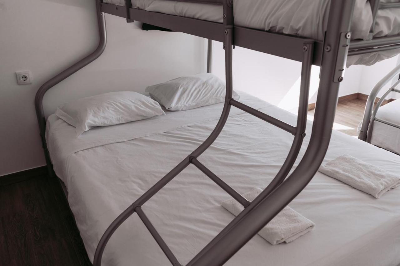 Middle Point Hostel Sardoal Екстериор снимка