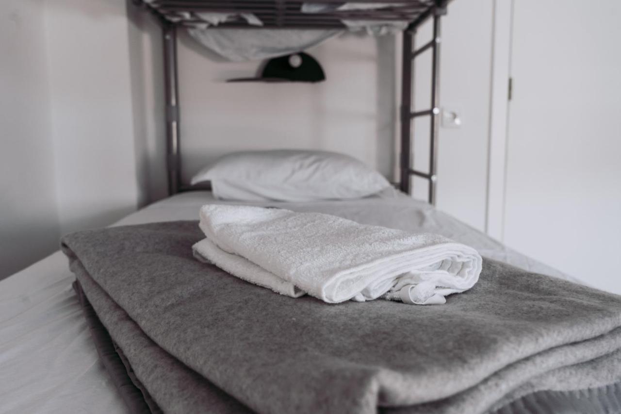 Middle Point Hostel Sardoal Екстериор снимка