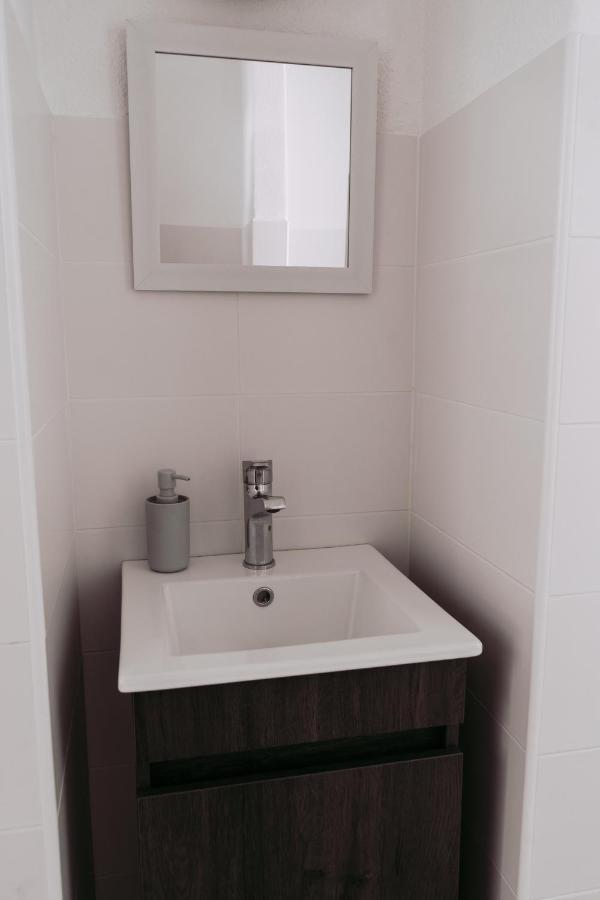 Middle Point Hostel Sardoal Екстериор снимка
