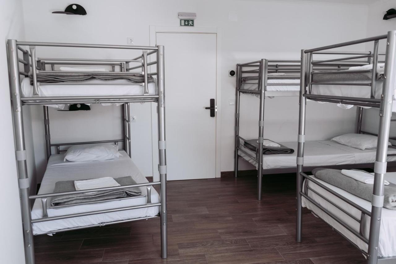 Middle Point Hostel Sardoal Екстериор снимка