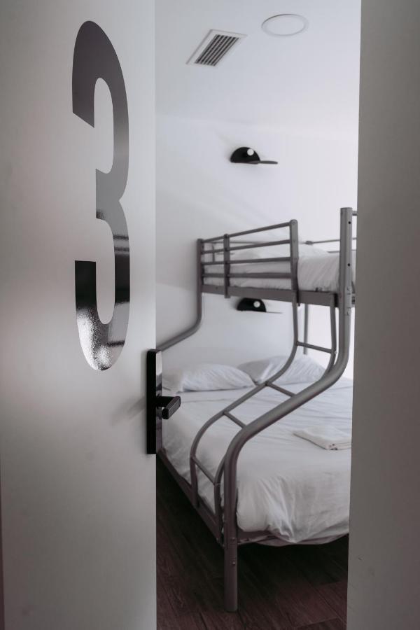 Middle Point Hostel Sardoal Екстериор снимка