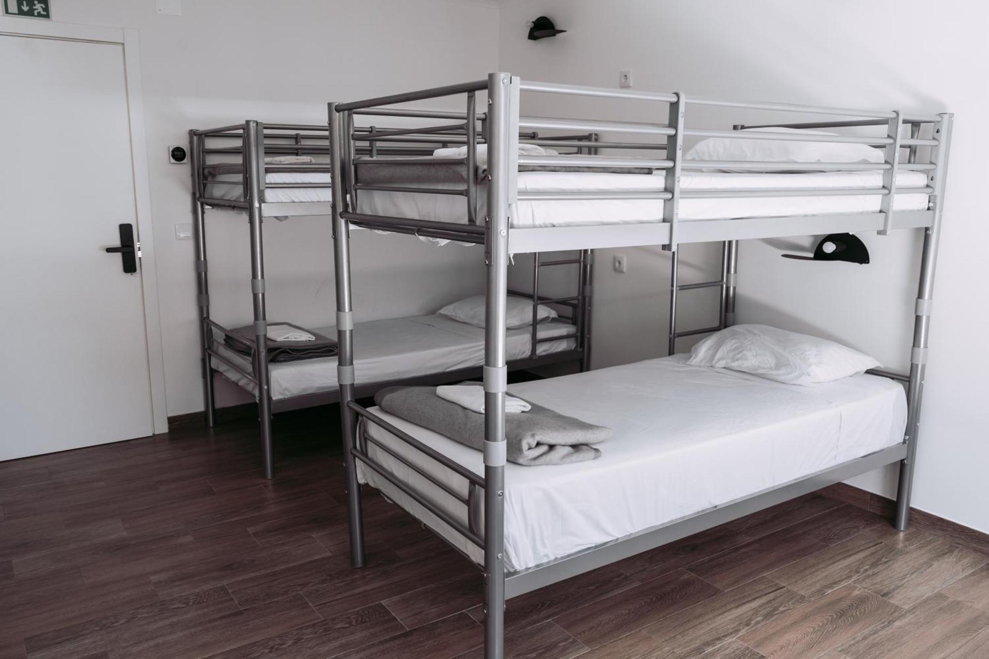 Middle Point Hostel Sardoal Екстериор снимка