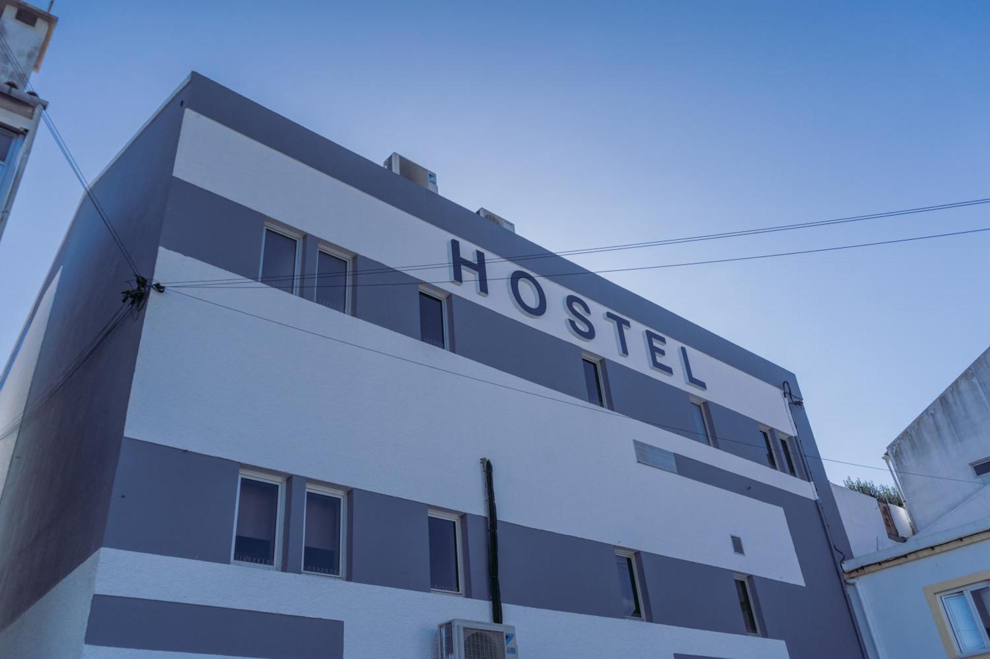 Middle Point Hostel Sardoal Екстериор снимка