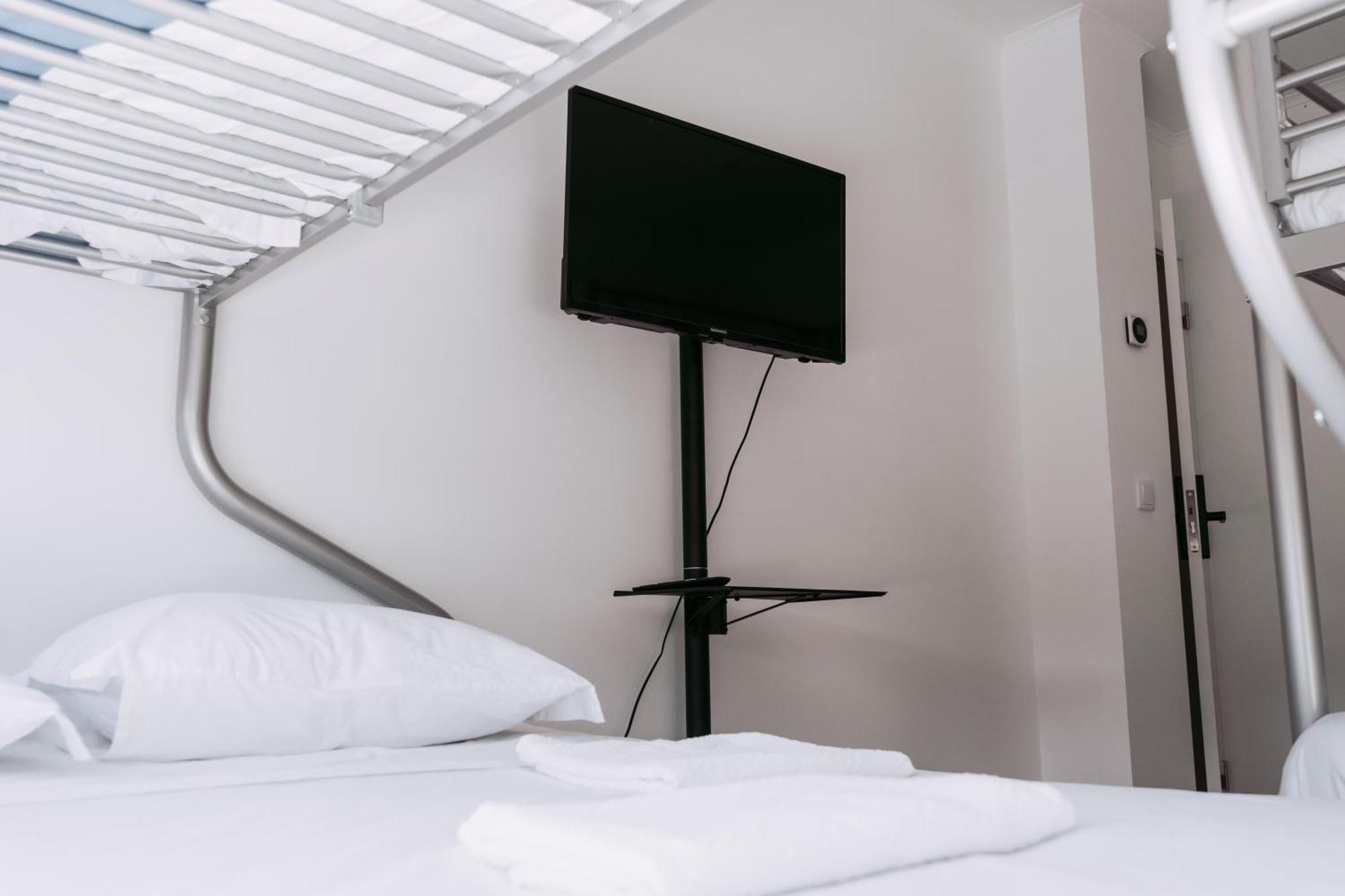 Middle Point Hostel Sardoal Екстериор снимка